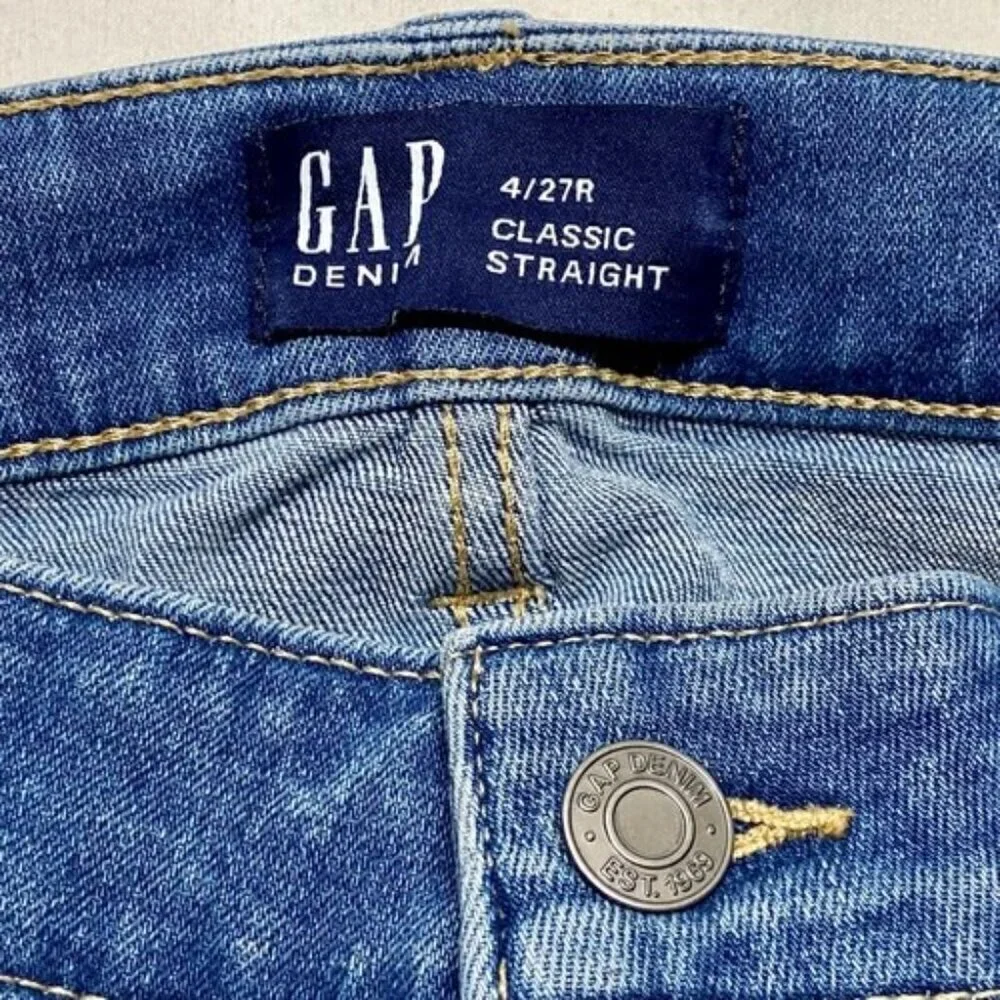 Gap Denim Jeans Women's 27/4 Classic Straight‎ Medium Wash Stretch Mid Rise NWT